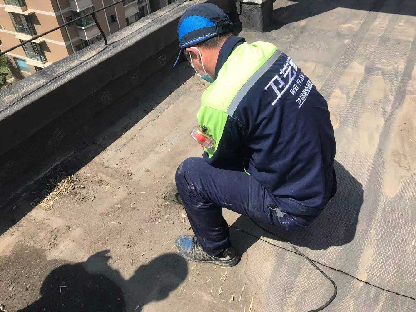 卫艺家房顶防水补漏施工,广州房顶防水补漏